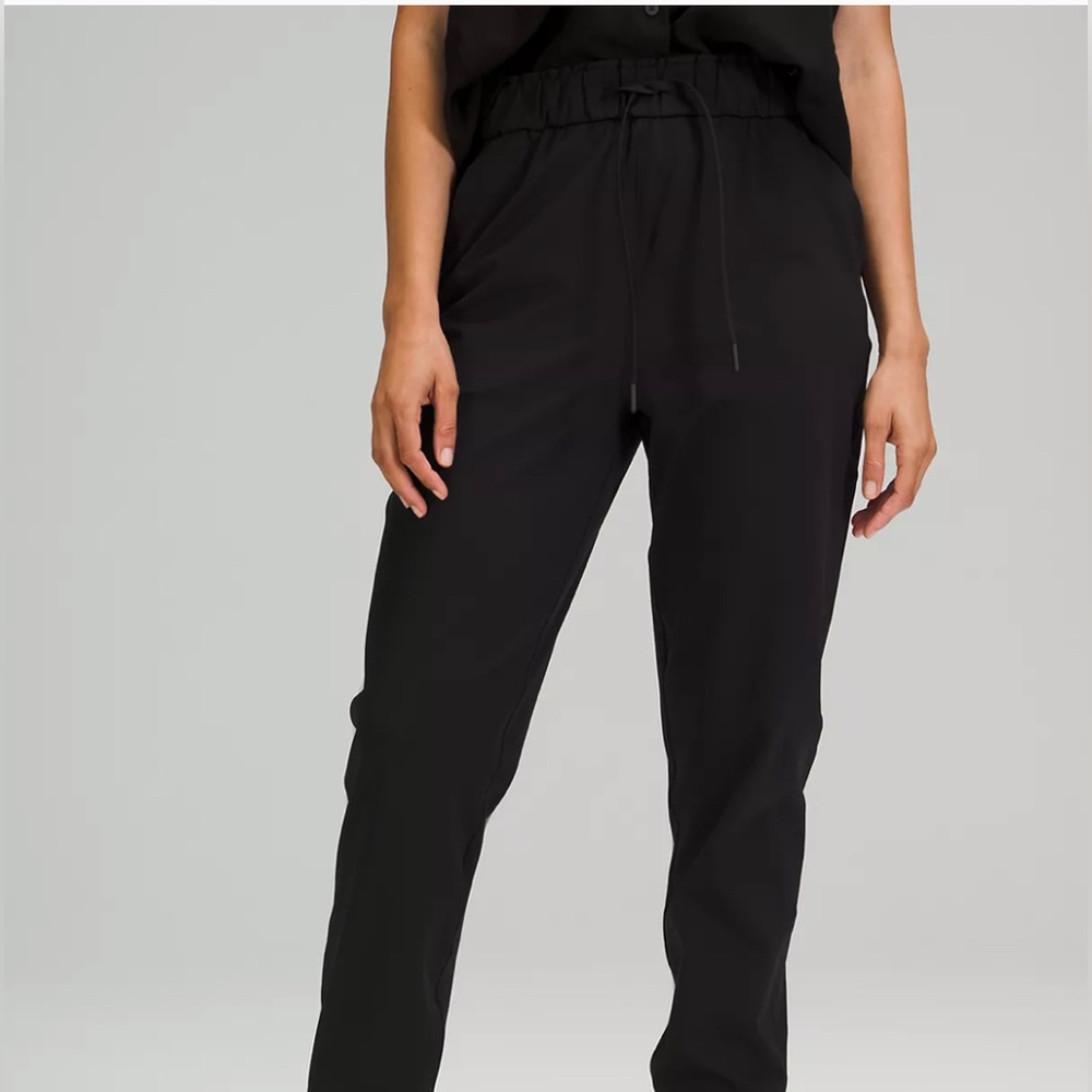 Lululemon Black joggers size 2